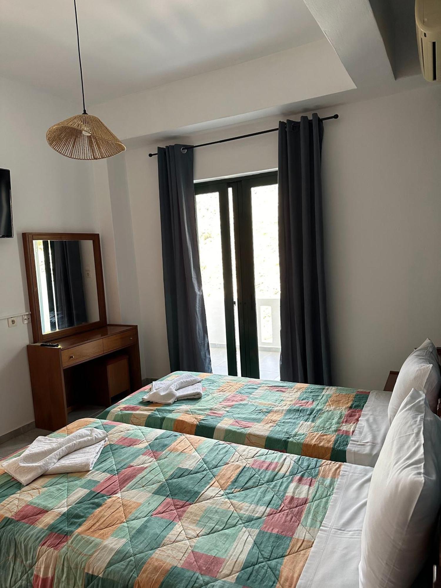 4Seasons Sfakia Apartment Khora Sfakion Exterior photo