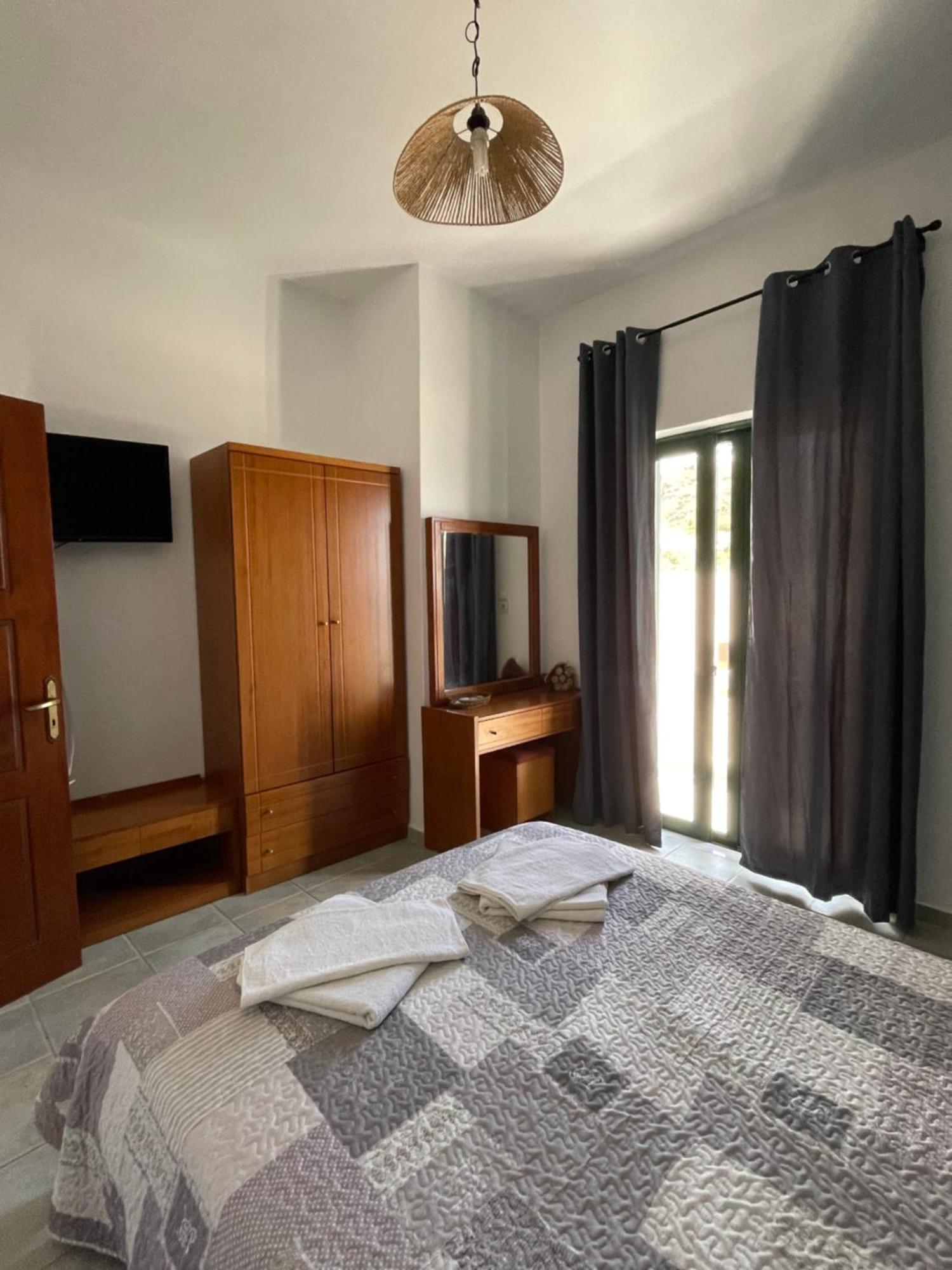 4Seasons Sfakia Apartment Khora Sfakion Exterior photo